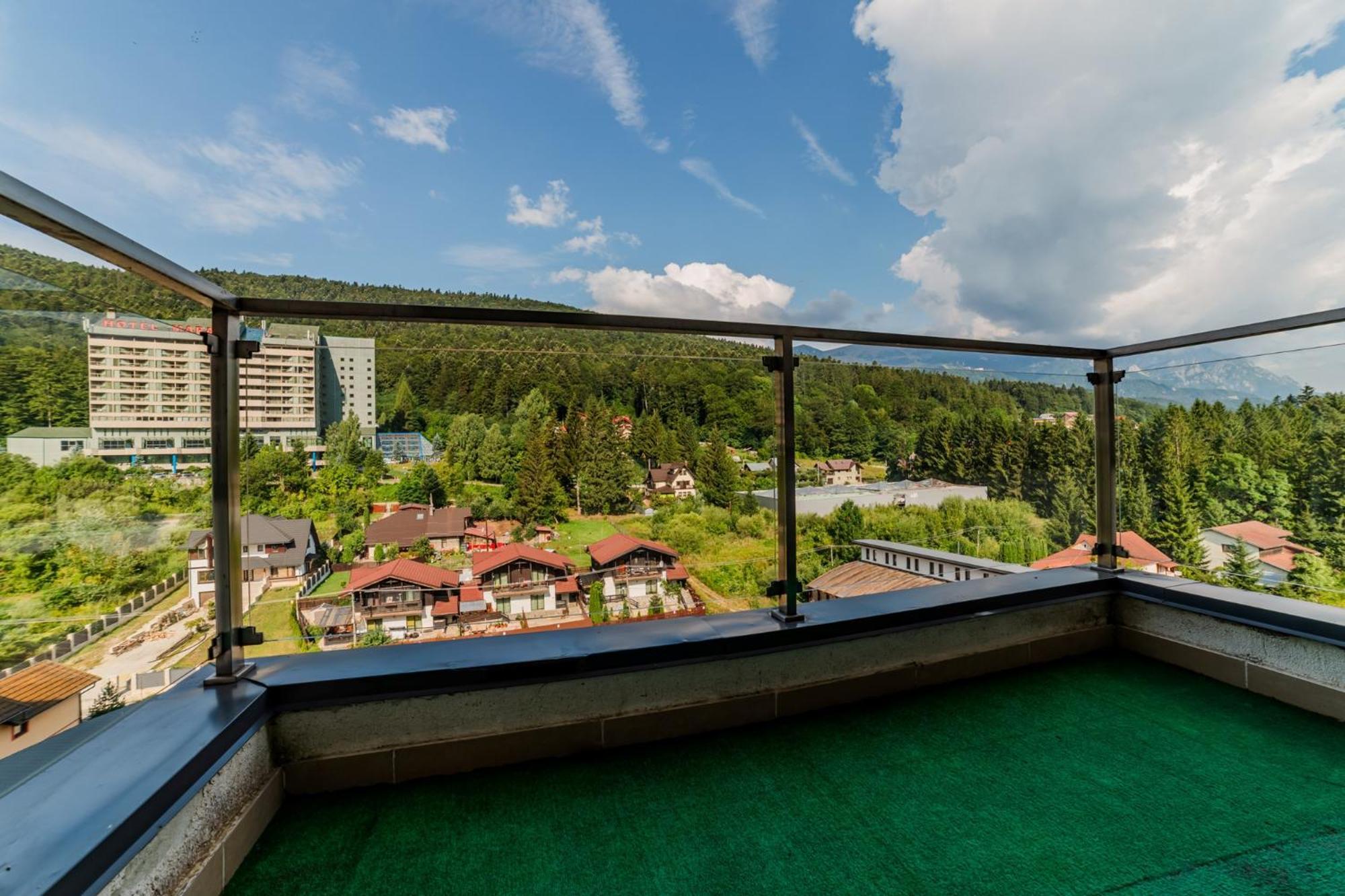 Romantic Jacuzzi Luxury Apartment Sinaia Esterno foto